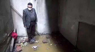 Sultangazi'de 4 binanın bodrum katını lağım suyu bastı: İSKİ'ye tepki yağdı