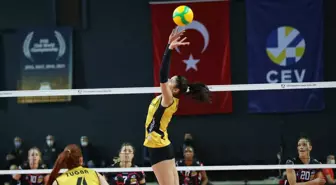 VakıfBank, 6'da 6 ile çeyrek finalde