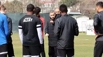 Altay'ın Beşiktaş mesaisi sürüyor