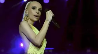 Gülşen'den 'Namus' şarkılı gönderme: Namuslu görünmek kimlere kalmış?