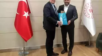 Rektör Ataç Gençlik ve Spor bakan yardımcılarıyla görüştü