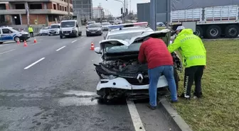 Samsun'da trafik kazası: 1'i polis 2 kişi yaralı