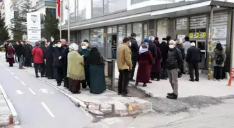 TMO'nun indirimli ürünlerine büyük ilgi! 5 litrelik ayçiçek yağını 92,5 liradan satıyorlar
