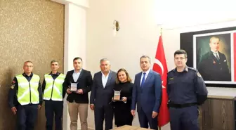 Son 5 yılda trafik cezası yemeyen ve kazaya karışmayan sürücülere plaket