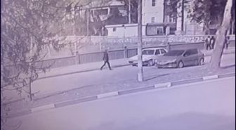 KAHRAMANMARAŞ - Elbistan'da otomobilin çalınma anı güvenlik kamerasında
