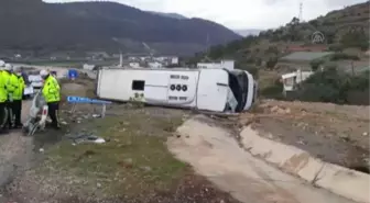 Akkuyu NGS işçilerini taşıyan otobüs devrildi