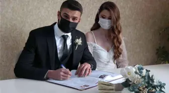 Çiftler 22.02.2022'de mutluluğa 'Evet' dedi