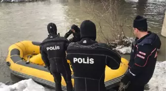 17 yaşındaki Yağmur, Karasu Nehri'nde aranıyor (2)