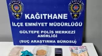 İstanbul'da 'gece torbacısı' çöp evde kıskıvrak yakalandı: Çeşit çeşit uyuşturucu ele geçirildi