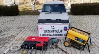 Son dakika haberi... Kaçak kazı yapmaya hazırlanan şahısları jandarma yakadı