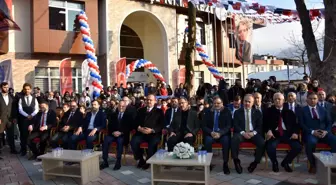 Bakan Kasapoğlu, gençlik yatırımlarını hizmete açtı