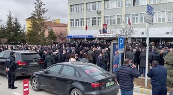 Vefat eden eski Kırşehir Belediye Başkanı Gürses son yolculuğuna uğurlandı