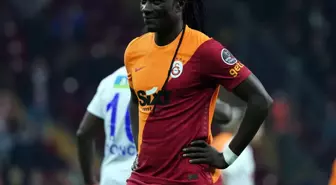 Bafetimbi Gomis penaltı kaçırdı