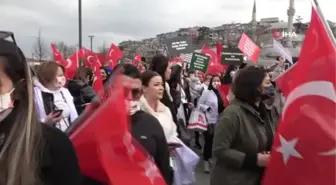 Üsküdar'da beyaz önlük giyen güzellik uzmanlarından epilasyon eylemi