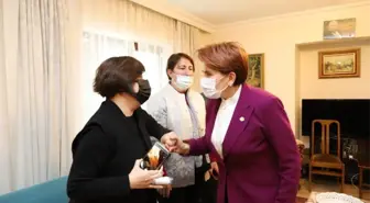 Akşener, vefat eden eski bakanlardan Somuncuoğlu'nun ailesini ziyaret etti