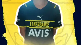 Fenerbahçe 15 yaşındaki yıldız adayına imza attırdı