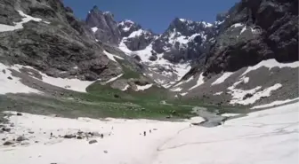 VAN/HAKKARİ - Cilo Dağları'ndaki buzulların yüzde 48'i küresel ısınma nedeniyle eridi