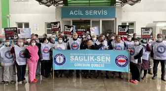 Sağlık çalışanları, alkollü hastanın darbettiği hemşireye destek verdi