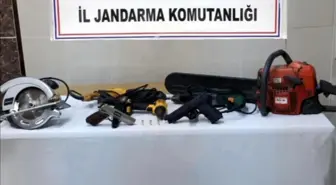 5 kiloluk ayçiçeği yağı çalan 2 genç tutuklandı