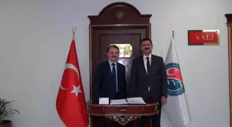 Bakan Yardımcısı Ertem'den Vali Tekbıyıkoğlu'na ziyaret
