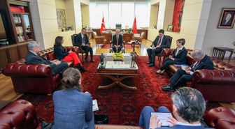 Çavuşoğlu, Almanya Federal Meclisi Başkan Yardımcısı ve SPD Milletvekili Aydan Özoğuz ile görüştü