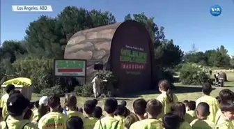 Dünyanın En Büyük Kuklası: 'Kirpi Percy'