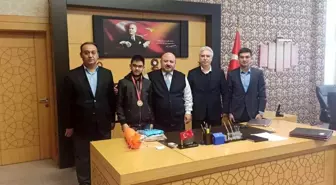 Engelleri aşarak, Yerköy'e Türkiye birinciliği getirdi