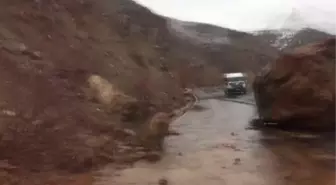 Heyelan nedeniyle kapanan mahalle yolu ulaşıma açıldı
