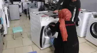 İki çocuk annesi teknisyen yaptığı işle takdir topluyor