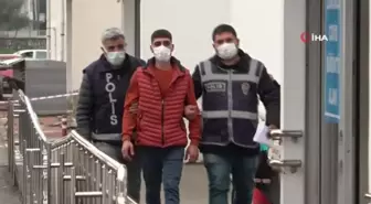 Karısını bıçakladı, bütün kadınlardan özür diledi