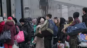 Rus işgali sonrası 1 milyon Ukraynalı mülteci komşu ülkelere geçti