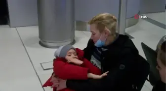 Ukraynada'ki savaştan üç saat önce doğdu, tahliye uçağıyla İstanbul'a döndü