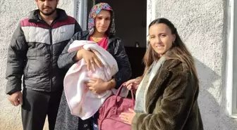 Yenidoğan bebeklerin ilk hediyesi Çifteler Belediyesi'nden