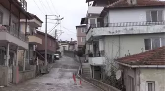 Zeminde kaymaların yaşandığı mahallede inceleme başlatıldı
