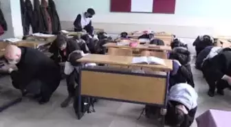 Okullarda deprem tatbikatı yapıldı