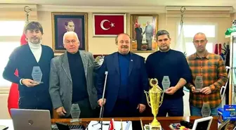 Şampiyon Esenköyspor'dan Başkan Temel'e ziyaret