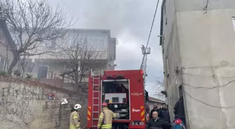 Beykoz'da çatı katında çıkan yangın söndürüldü