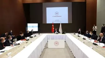 Covid-19 salgını karşısında normalleşmek için erken mi?