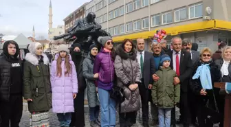 Kırım Tatar Türkü kadınları kalplerinin yarısını Ukrayna'da bıraktı