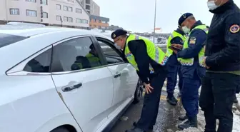 Son dakika haberi... İl Jandarma Komutanı trafik denetiminde