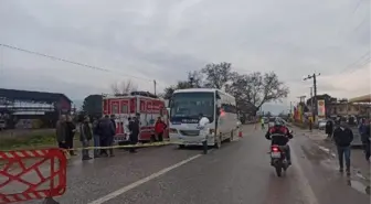 Son dakika haberleri | Minibüsün çarptığı kişinin hayatını kaybettiği kaza kamerada