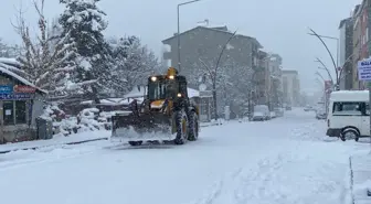 Doğu Karadeniz'de 408 köy ve mahalle yolu ulaşıma kapandı