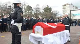 Son dakika... Sakarya'da görevi esnasında kalp krizi geçiren polis hayatını kaybetti