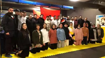 Tekvando hakemleri eğitimden geçti