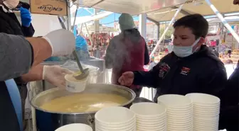 Didim Belediyesi'nden soğuk havalarda sıcak çorba ikramı