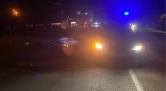Yolun karşısına geçmek isterken otomobilin çarpmasıyla öldü