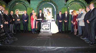 Yücel ailesinin mutlu günü