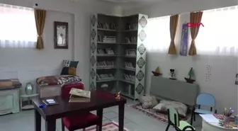 ESKİ MALZEMELERDEN 'SIFIR ATIK KÜTÜPHANESİ' KURDULAR