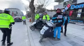 Motokuryeler kask kullanmaları için uyarılıyor