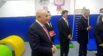 Keçiören'de bir okul daha spor salonuna kavuştu